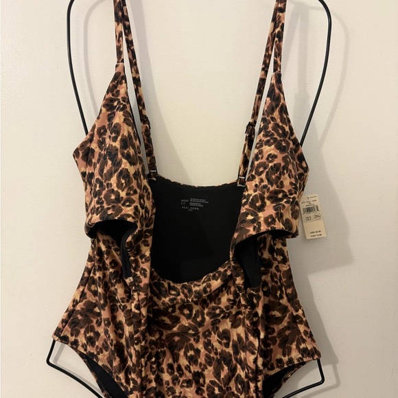 New Aerie Leopard One Piece Wrap One Piece Swimsuit. - Picture 3 of 6